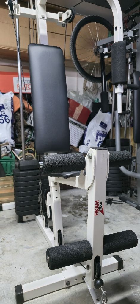 Máquina musculação