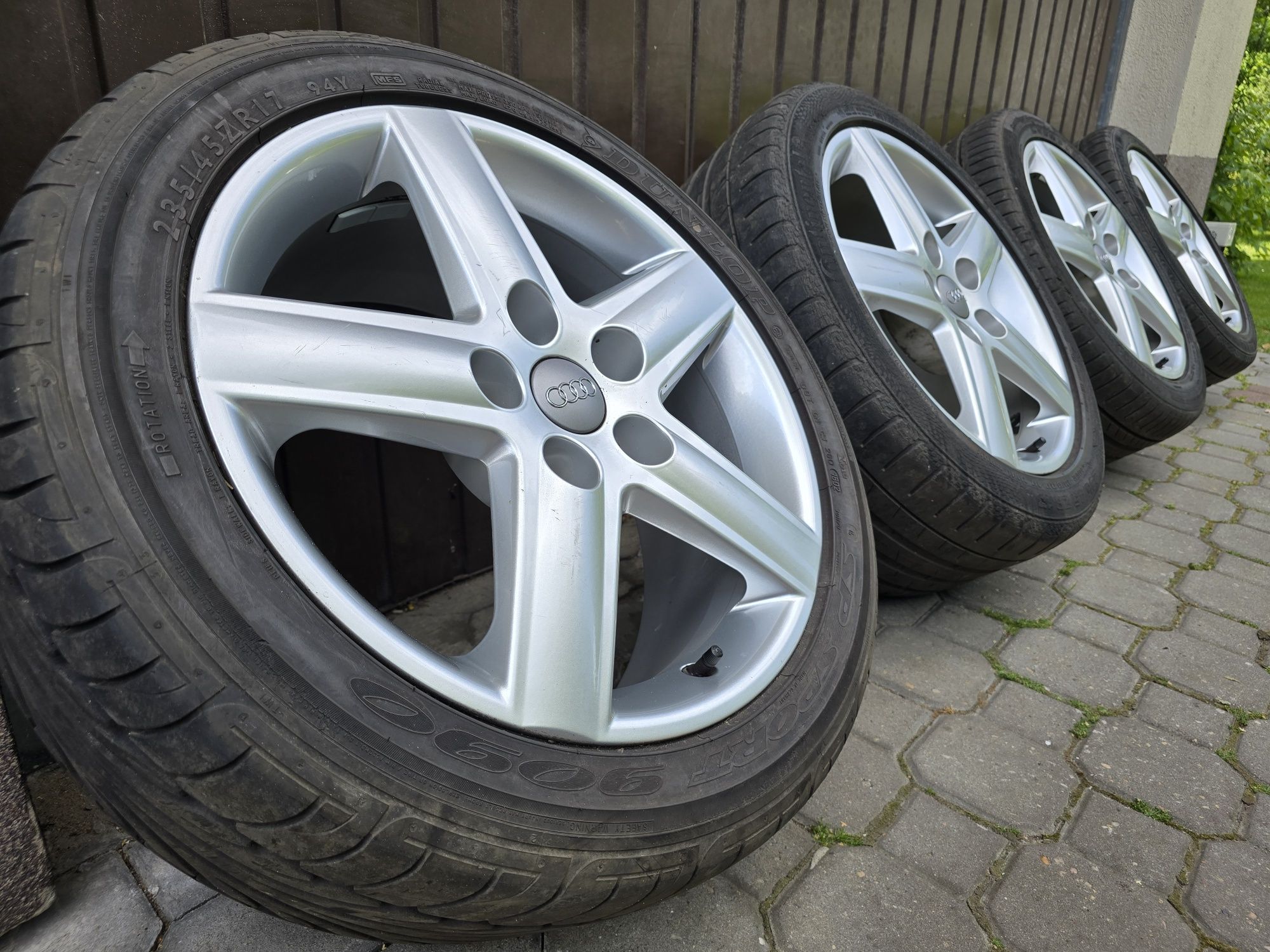 Felgi aluminiowe 17" Audi A4 B6 B7 5x112 A3 A6 C6 TT VW Golf 5 6 7