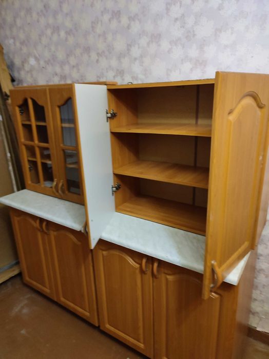 Кухня б/у меблі кухонні