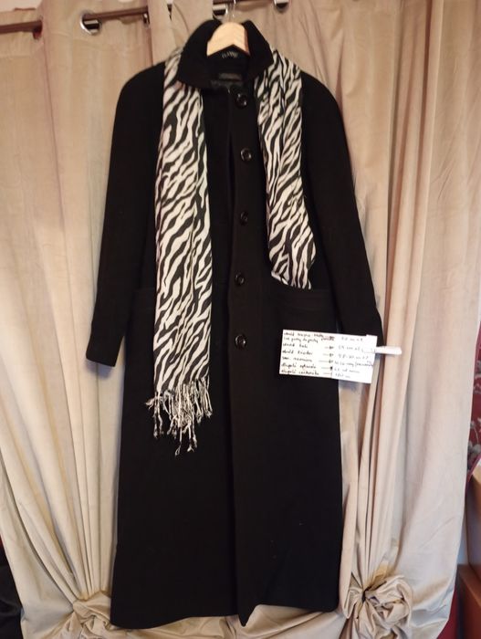 Płaszcz wełniany   (wełna 76 % +kaszmir 3%)   M/L