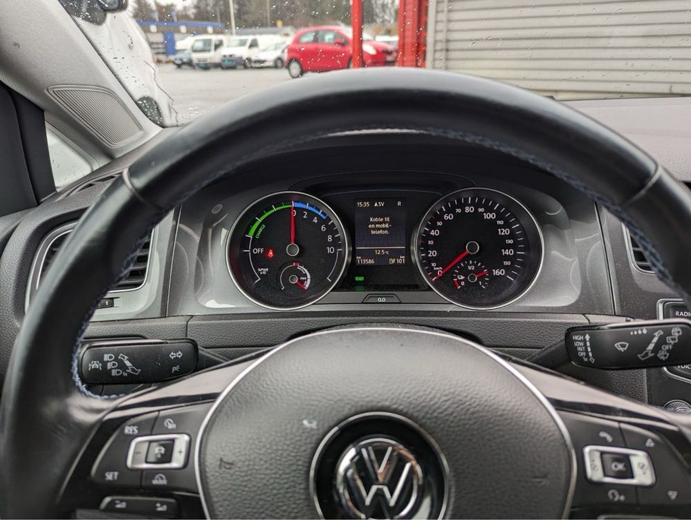 Volkswagen E-Golf 2015р. 24kwh
