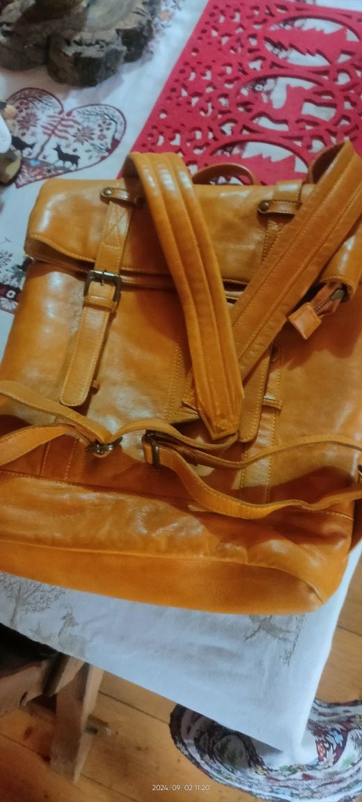 Mochila em couro