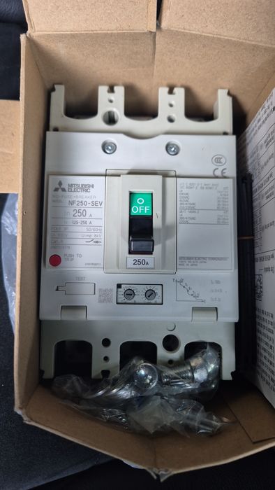 Продам автомат митсубиси ,шнайдер.