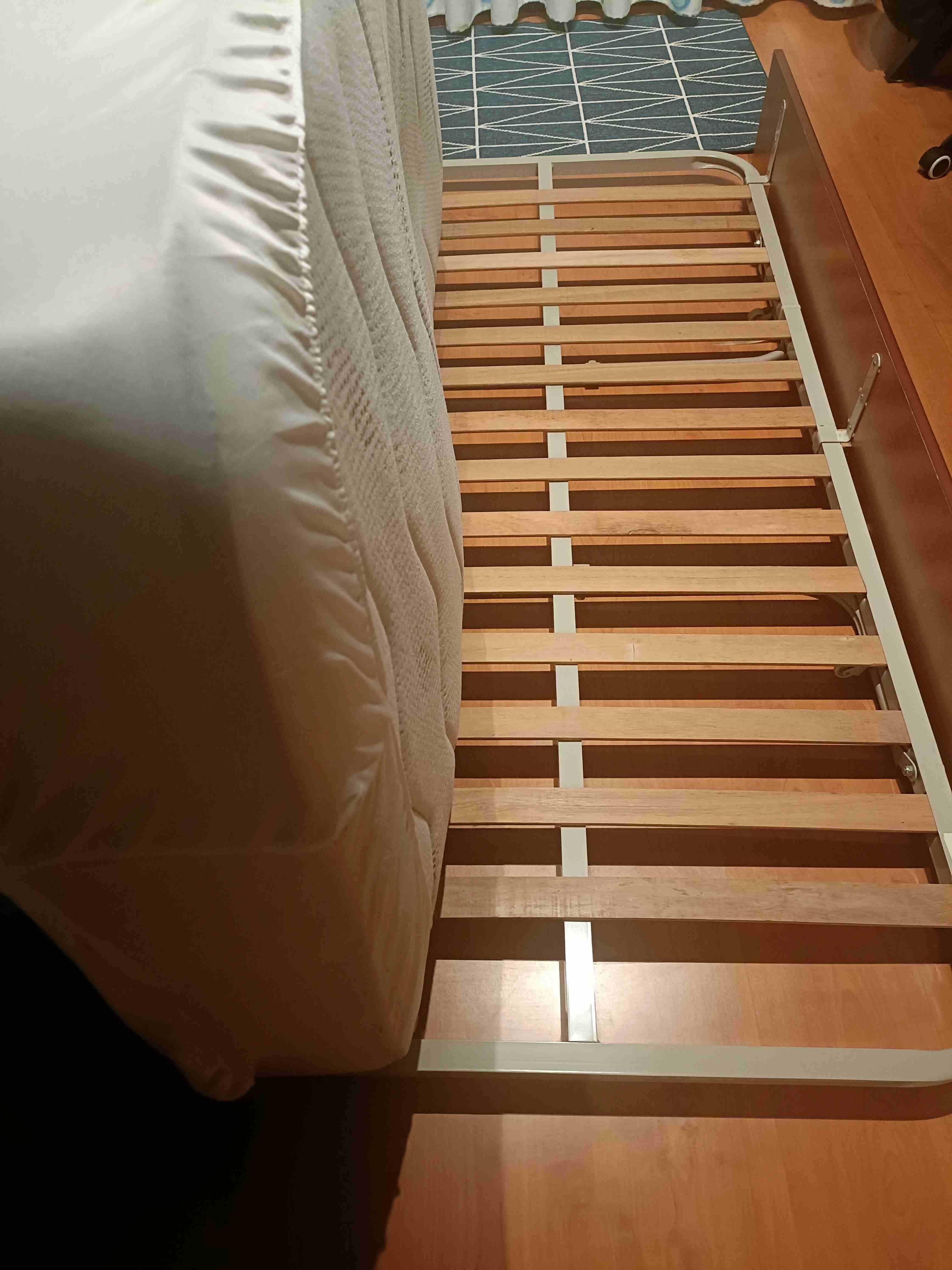 Cama studio em faia