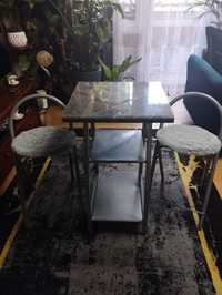 Stół z krzesłami ( mały )