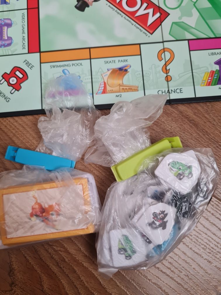 Настільна гра Hasbro Моя перша Монополія Monopoly Junior Board G