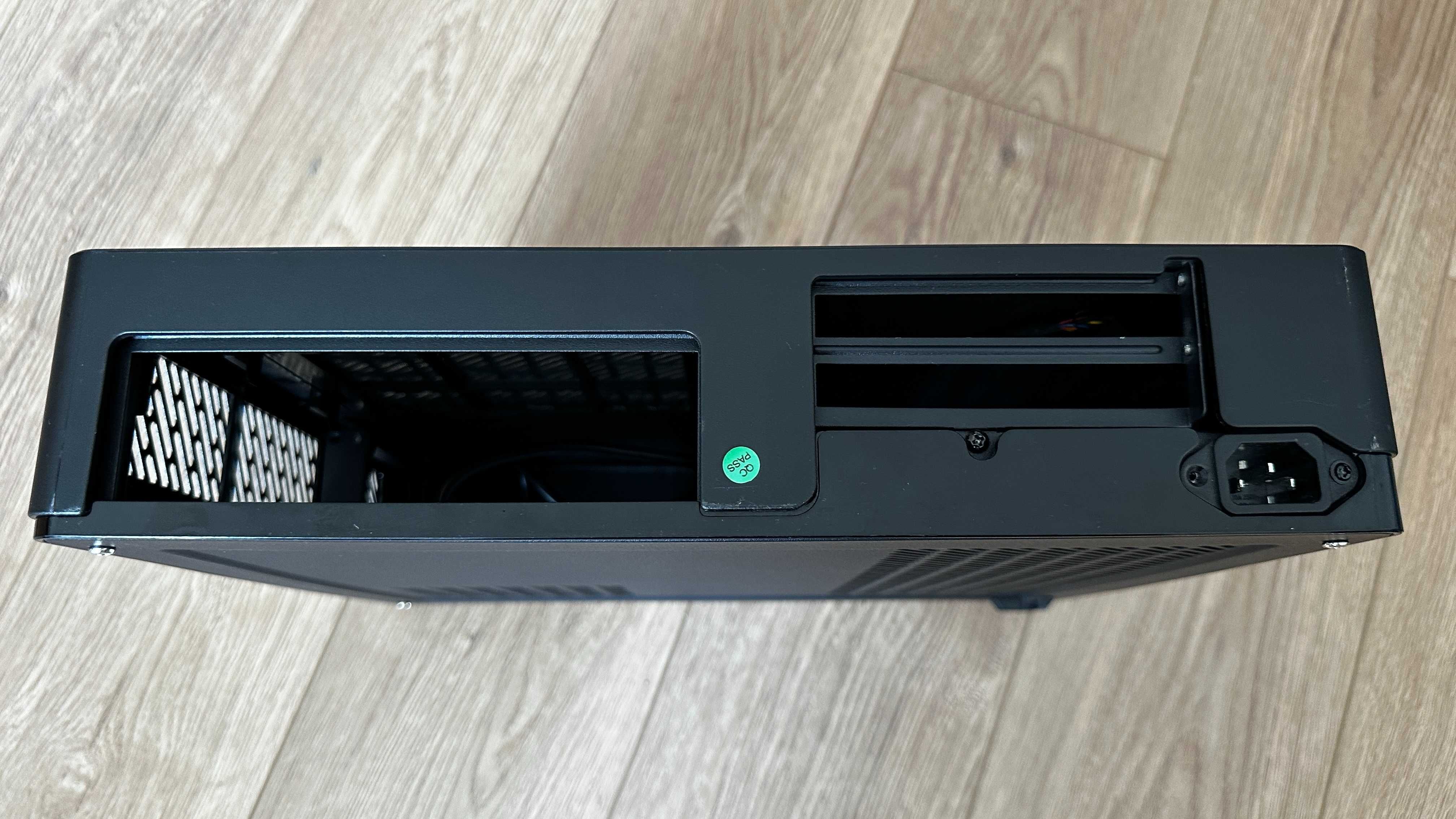 Obudowa Fractal Design NODE 202 SFF