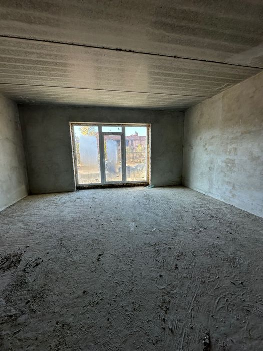 Терміново продаж триплексу