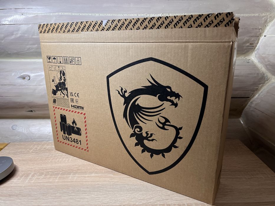 Ноутбук MSI Thin