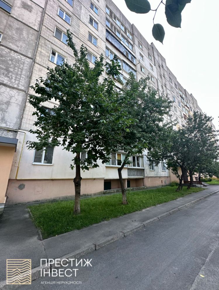 Продаж 2 кімнатної квартири в центрі міста