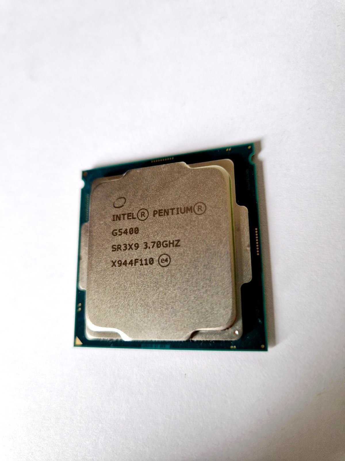 Процессор Pentium Gold G5400