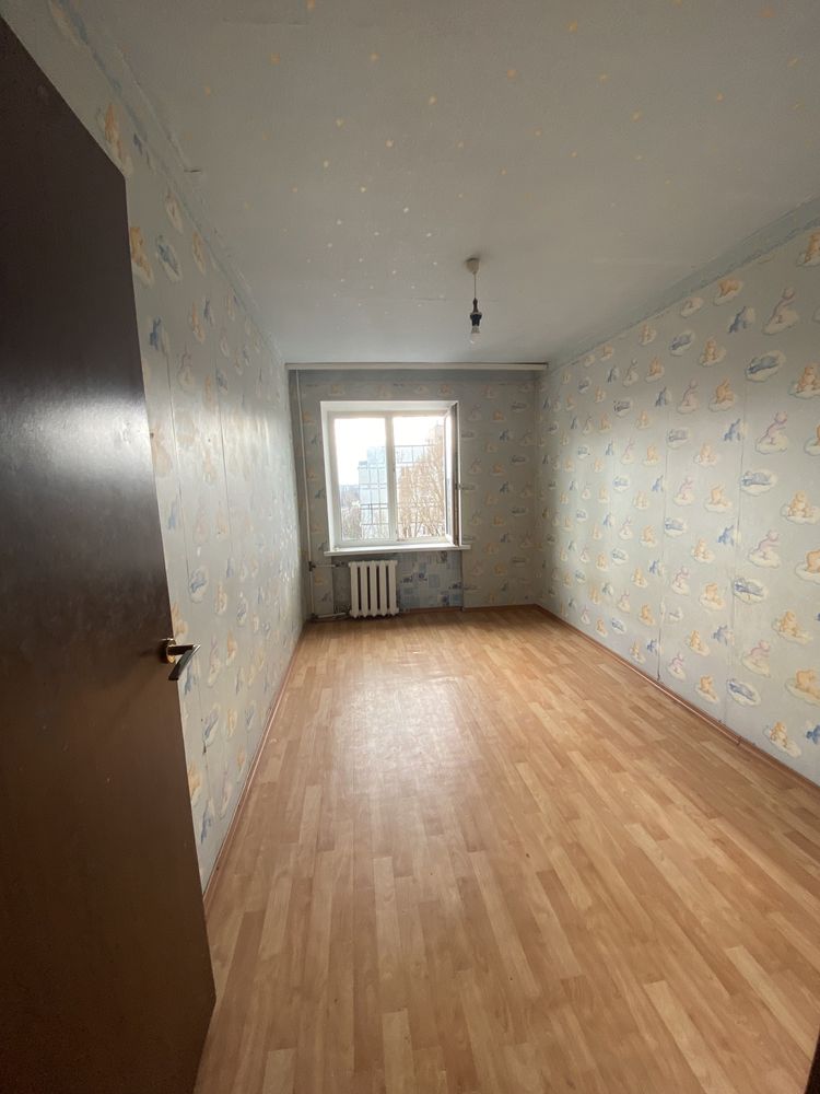 Продам 2 комнатную квартиру Янгеля пр Богдана Хмельницкого  ул Титова