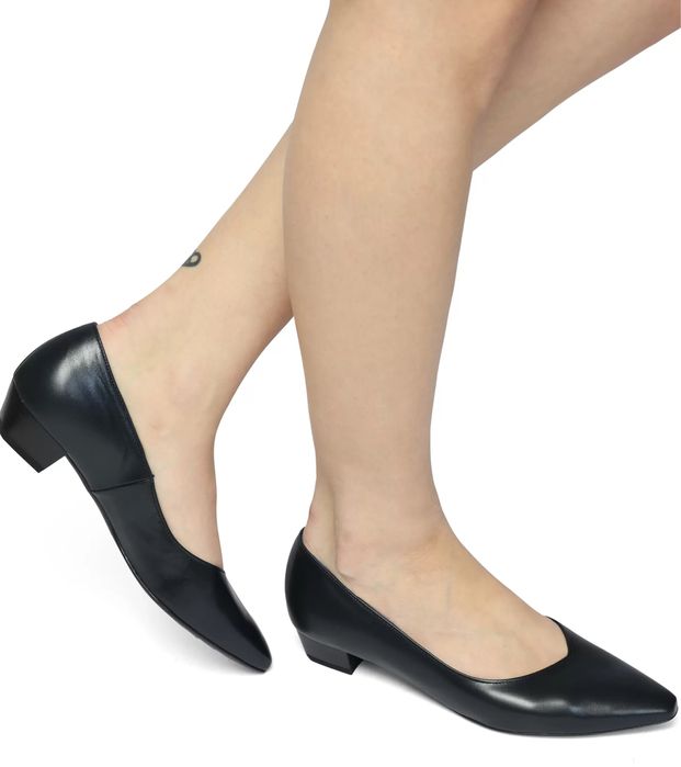 Балетки чорні туфлі