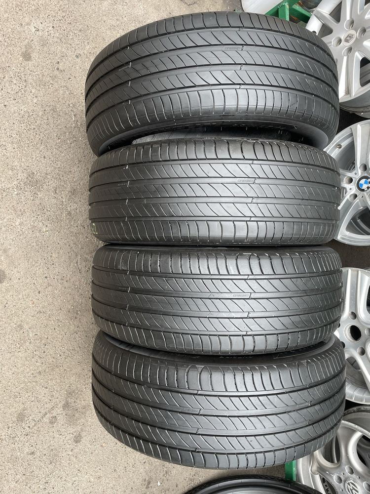 225/55R18 Michelin