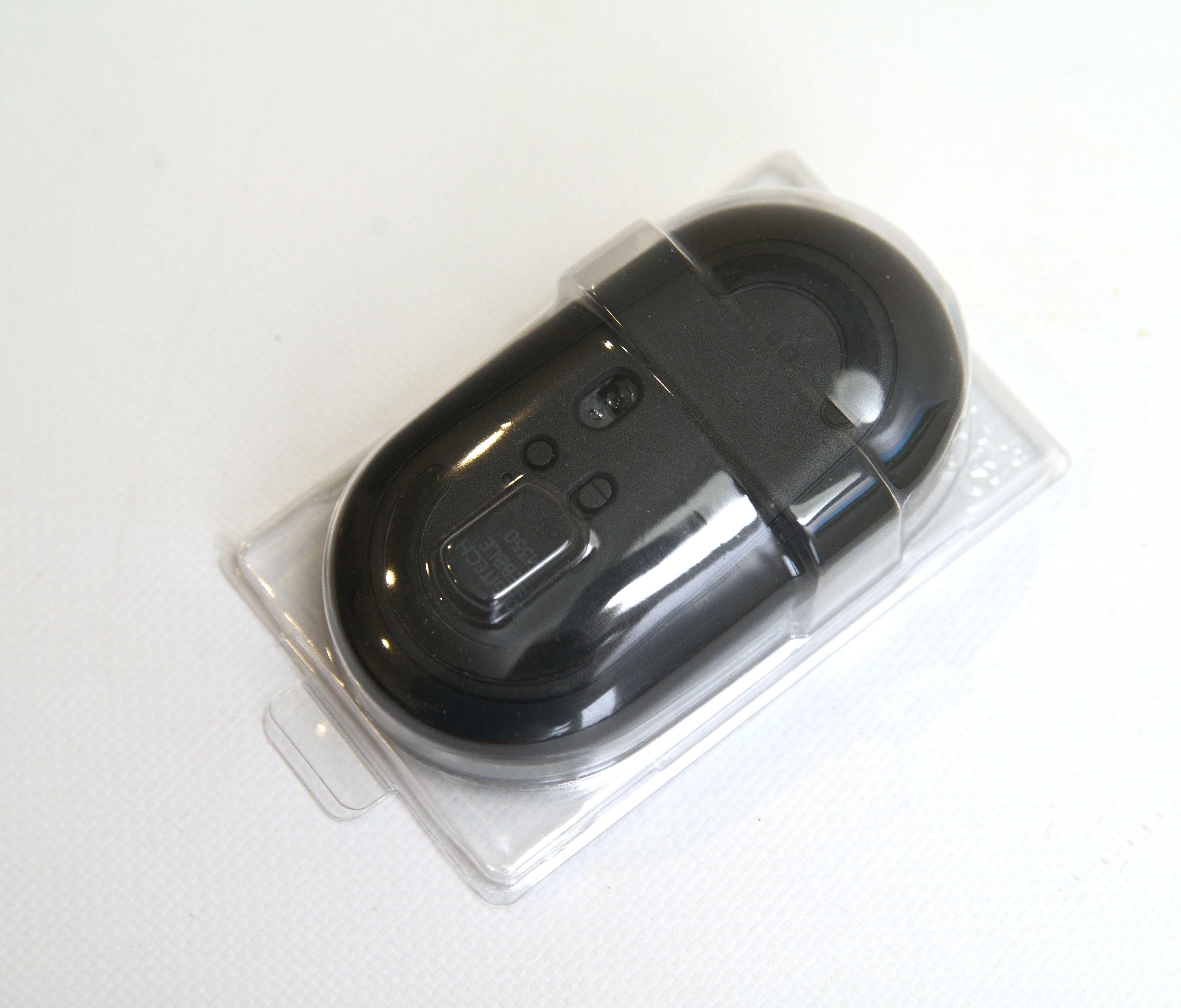 Компьютерна бездротова мишка Logitech Pebble M350