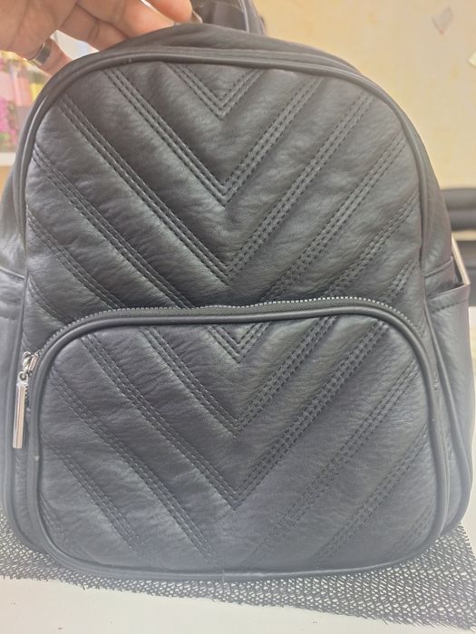 Рюкзак з екошкіри