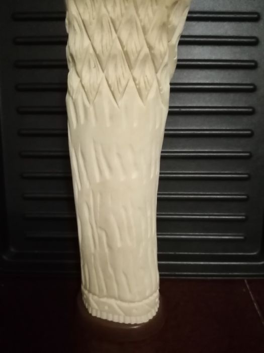 Ручка з різьбою ручна робота