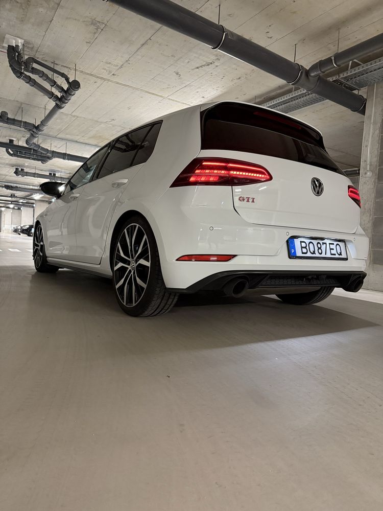 VW 7.5 GTI Performance 413cv KW financiamneto 120 meses
