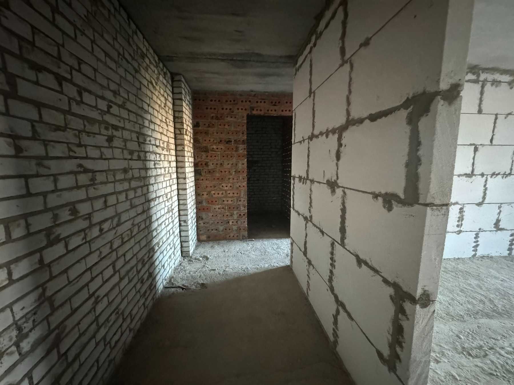 (7) Продам 2-ох кімнатну квартиру на Вишеньці у новобудові 0102