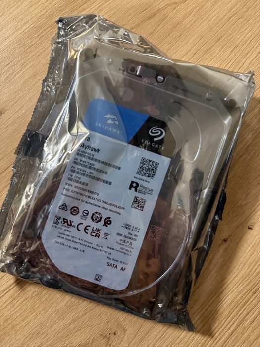 Жесткий диск 4 ТБ SkyHawk SEAGATE