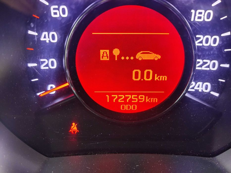 Продам автомобіль KIA cee'd 1,6 рік випуску 2016 универсал