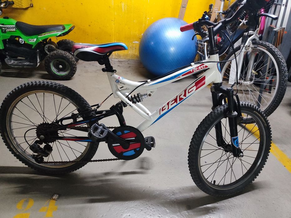 Bicicleta Bike Berg BTT - com 6 velocidades e suspensão dupla