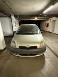 Sprzedam toyote yaris.