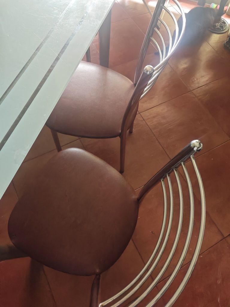 Mesa vidro fosco temperado 1.20 x 0.75 + 4 cadeiras
