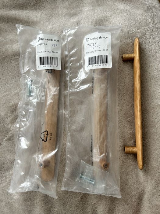 3 Uchwyty meblowe podłużne Brutus 160 mm Drewniane dębowe