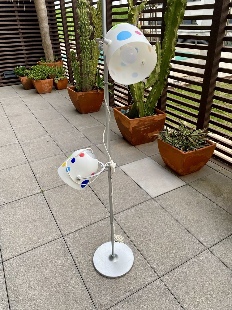 Candeeiro de pé IKEA
