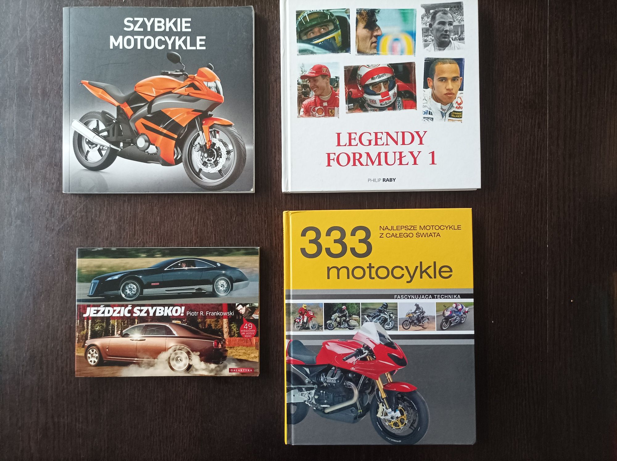 Zestaw 4 albumow o motocyklach i samochodach