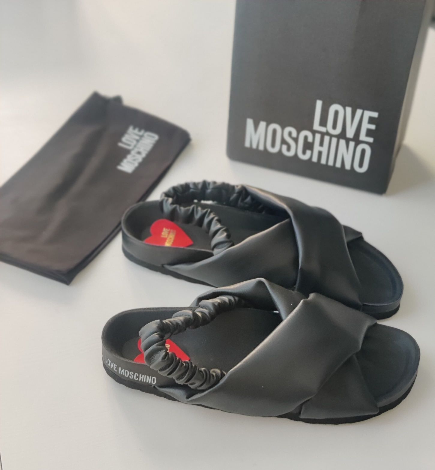 Босоніжки бренд Love Moschino розмір 38