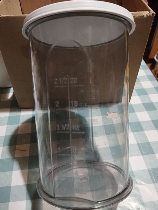 Pojemnik do blendera Bosch