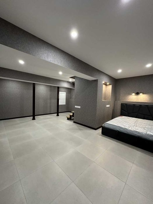 Дворівнева 2к квартира 72м2, поверх 1/5, з меблями та технікою, Центр