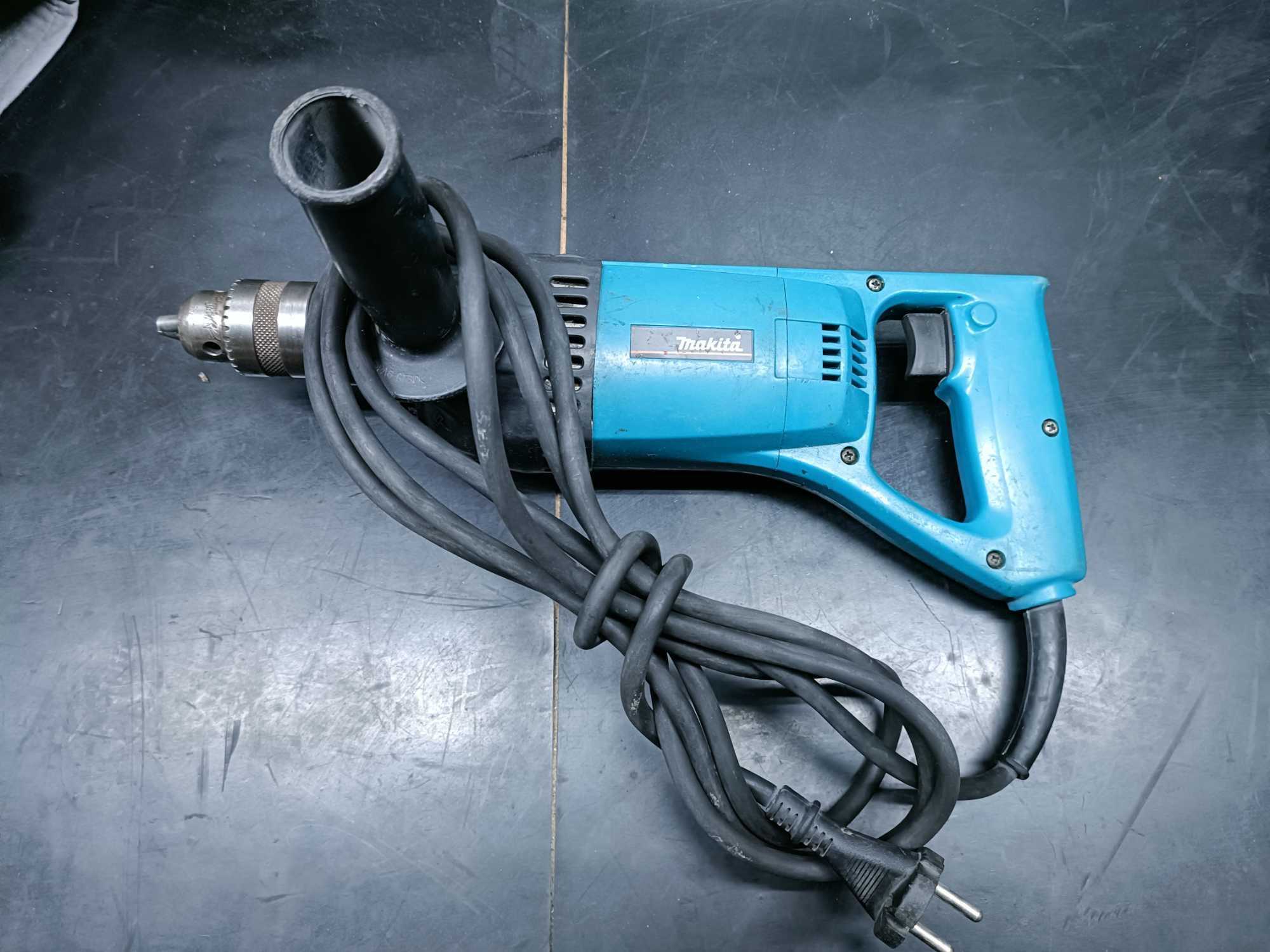 Wiertarka Makita 8406