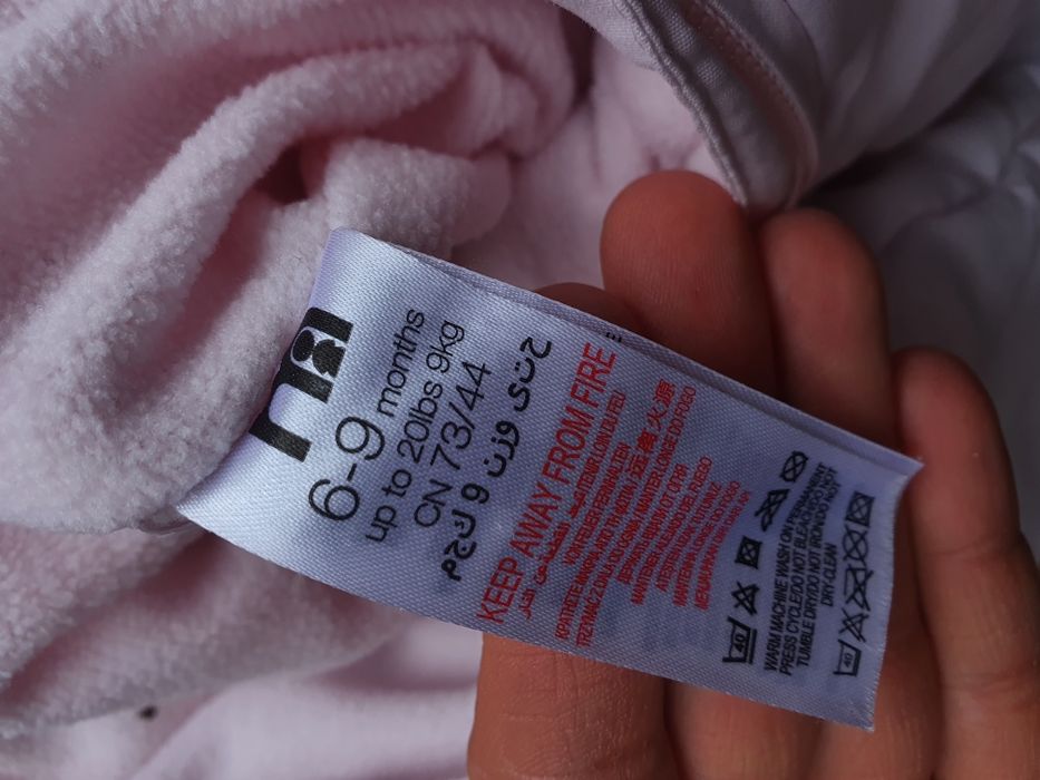 Kombinezon zimowy 6-9miesiecy