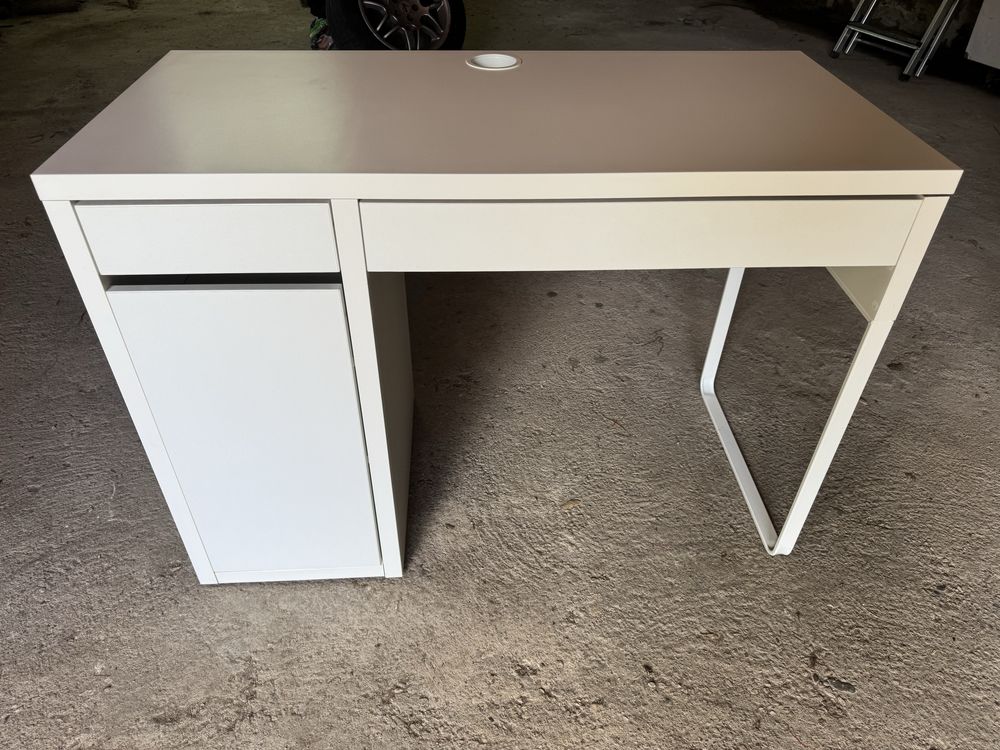 Secretaria ikea impecavel