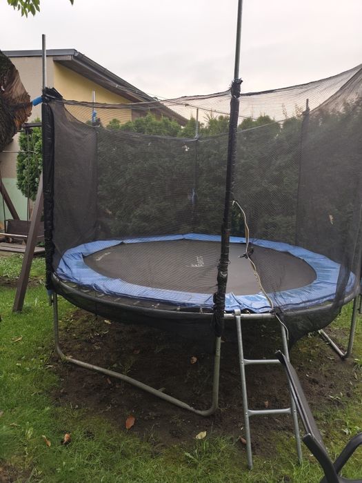 Duża trampolina używana