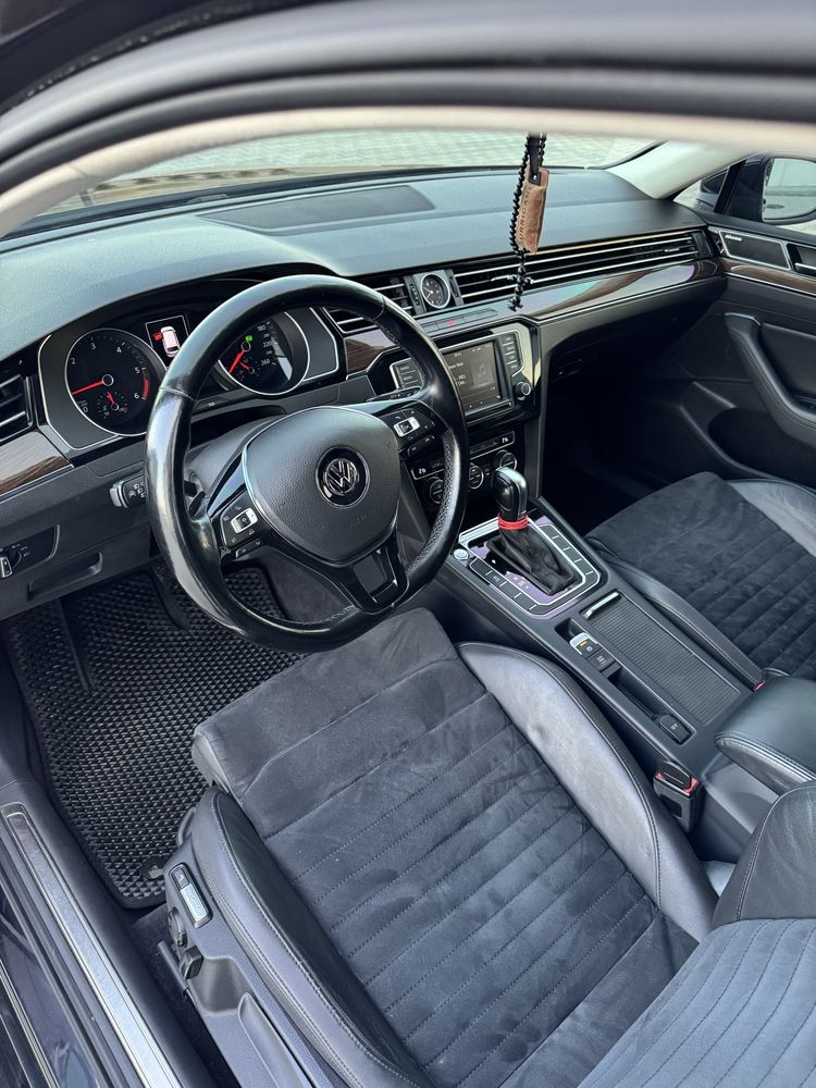 Passat B8 Highline • 2.0 TDI DSG • Чесний пробіг • Без ДТП