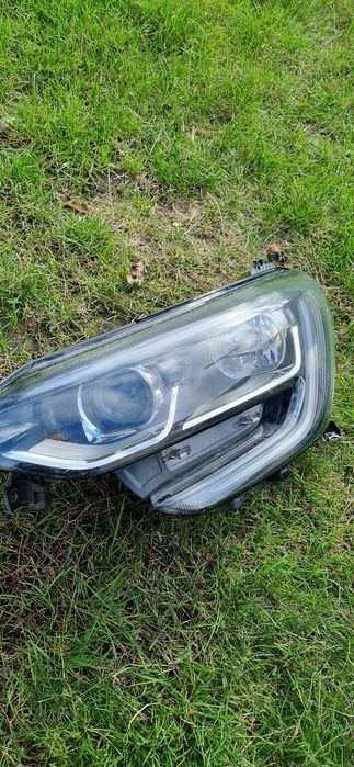 Ліва фара Megane 4