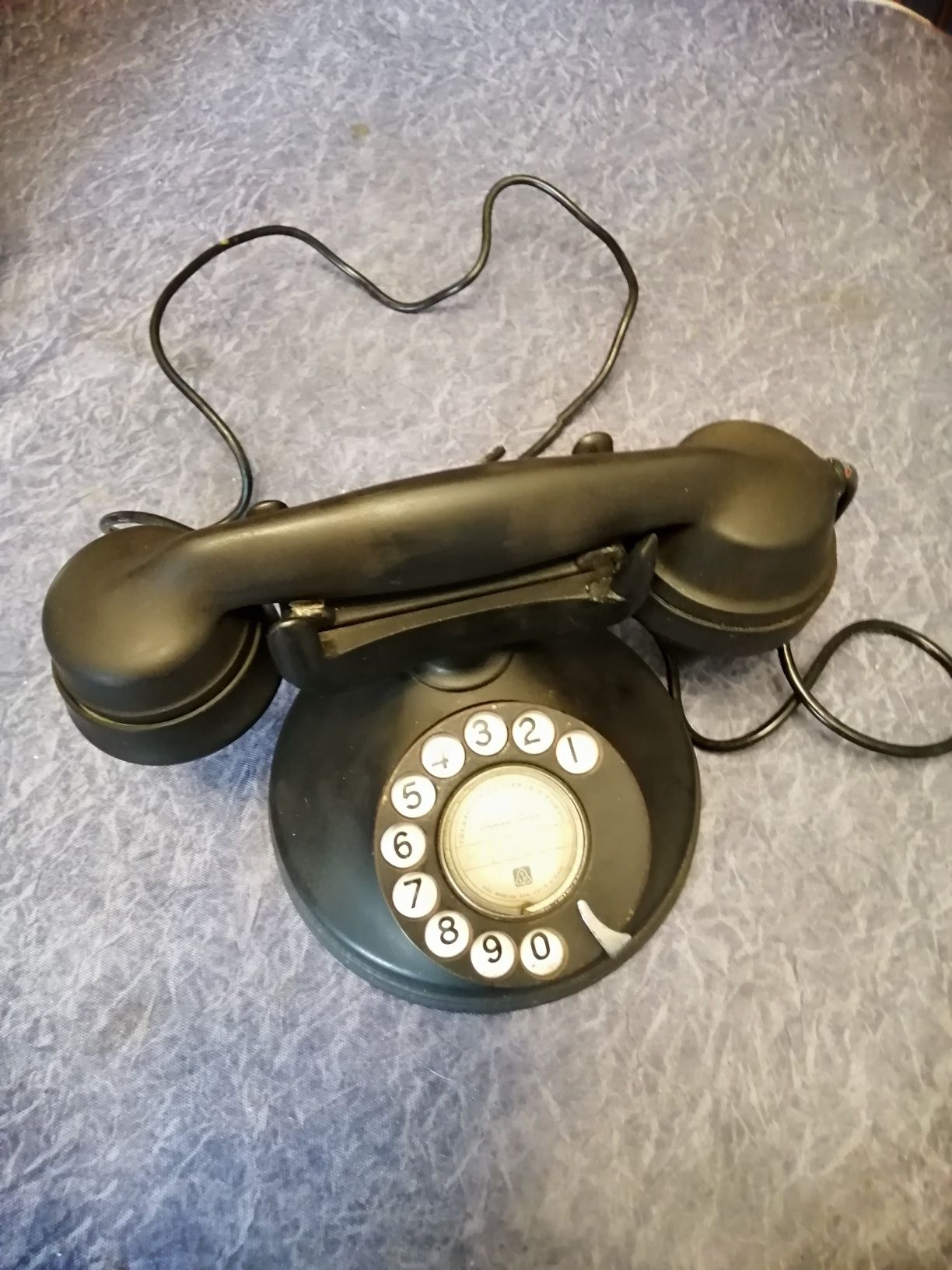 Telefone antigo, mais caixa campainhas