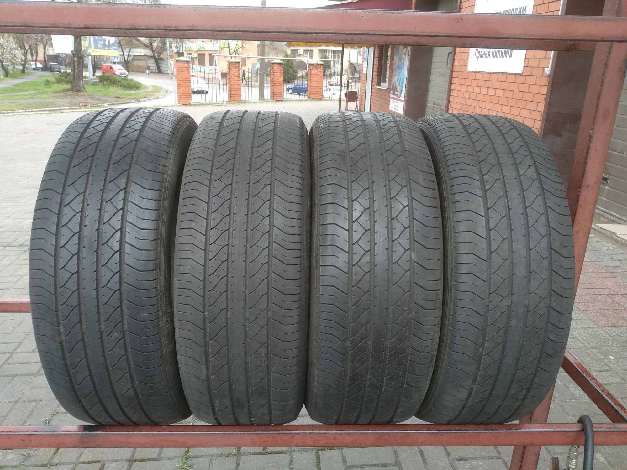 Шины Dunlop 235 55  R19