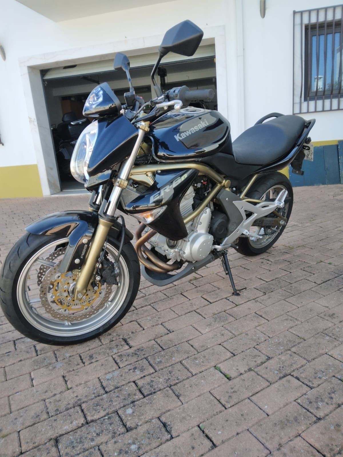 Kawasaki ER-6n 600cc - 2007 | Apenas 5.700 km!