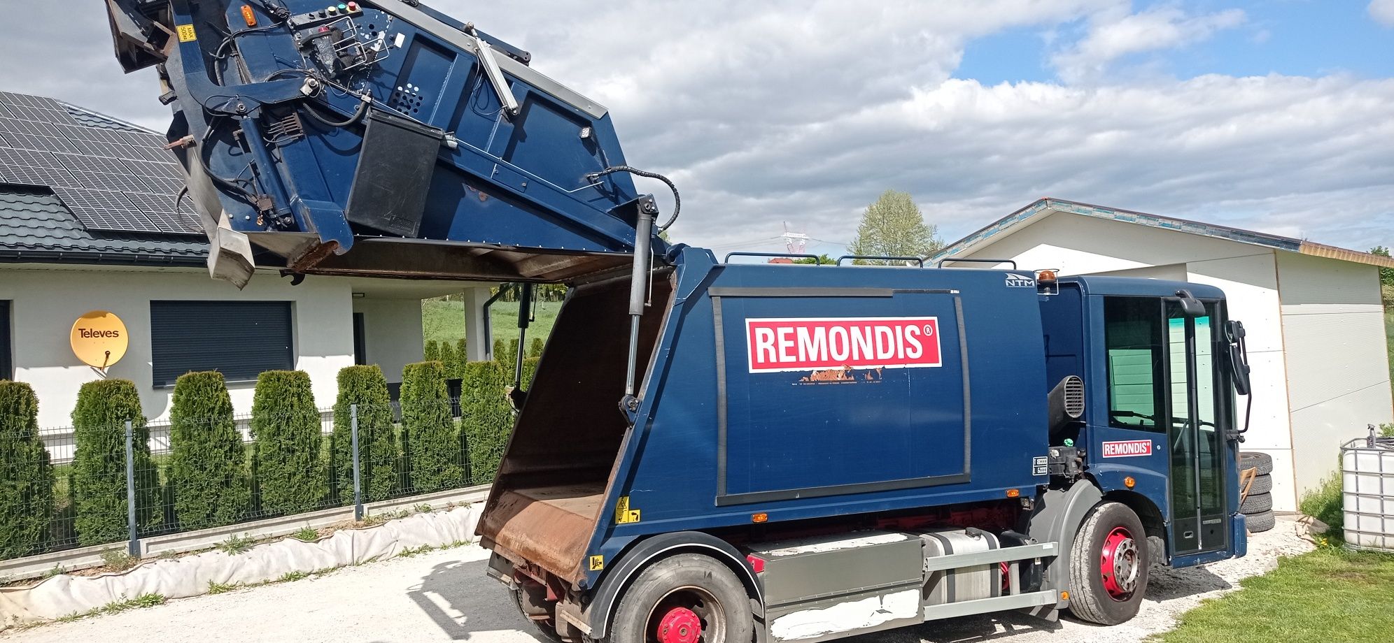 Mercedes 1829 econic śmieciarka 2012r