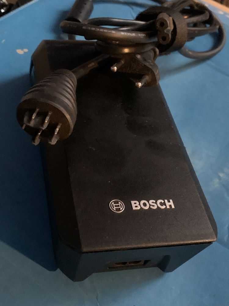 Зарядний пристрій Bosch 2a/3a/4a/6a