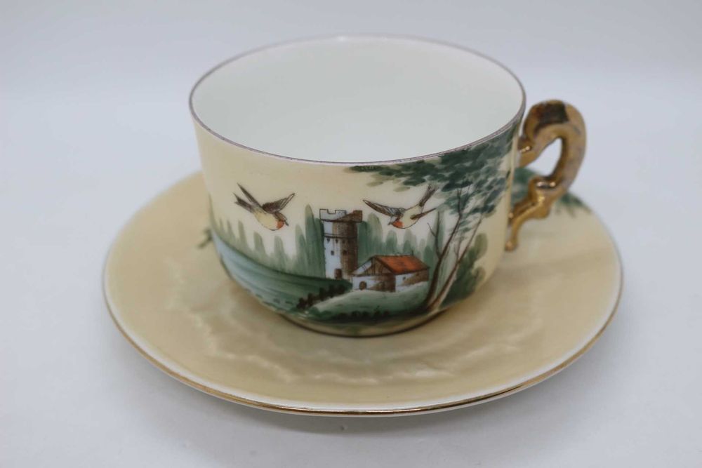 Rara Chávena de Chá Creme Paisagem Castelo Pássaros Vista Alegre 1881