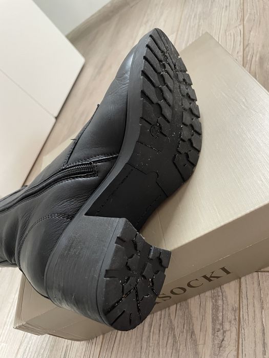 Czarne skórzane botki Lasocki, rozm.39