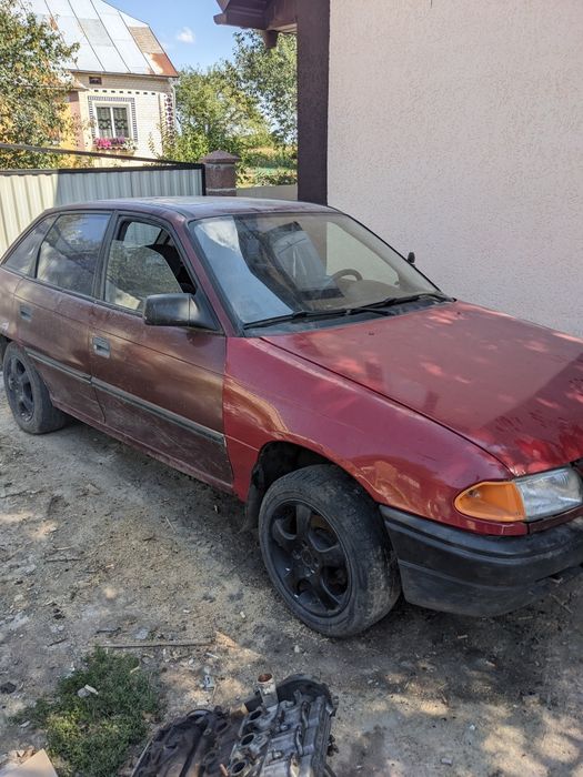 Опель Астра ф 1.6