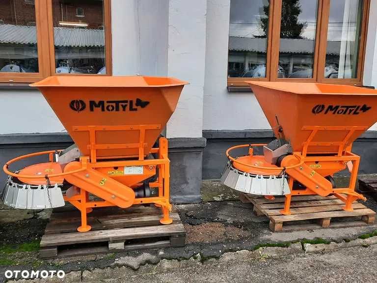 Rozsiewacz MOTYL komunalny Augustów piaskarka posypywarka piasku soli