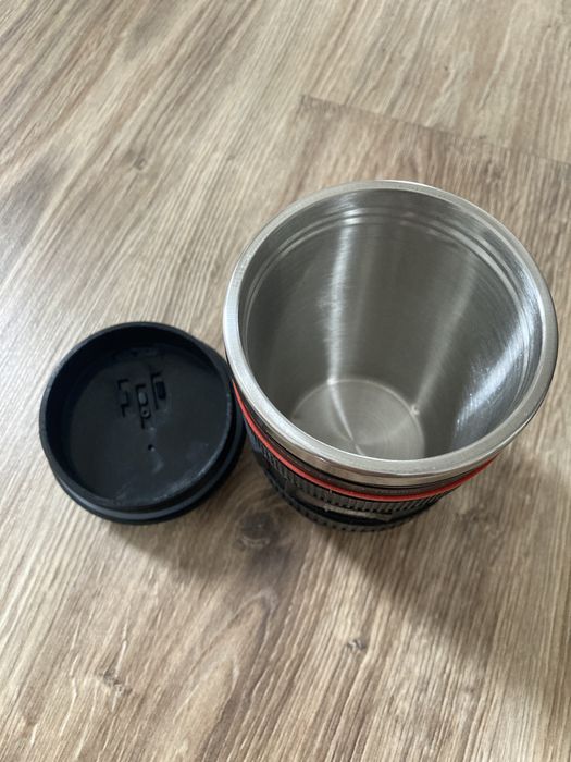 Термокружка у вигляді об’єктиву Canon